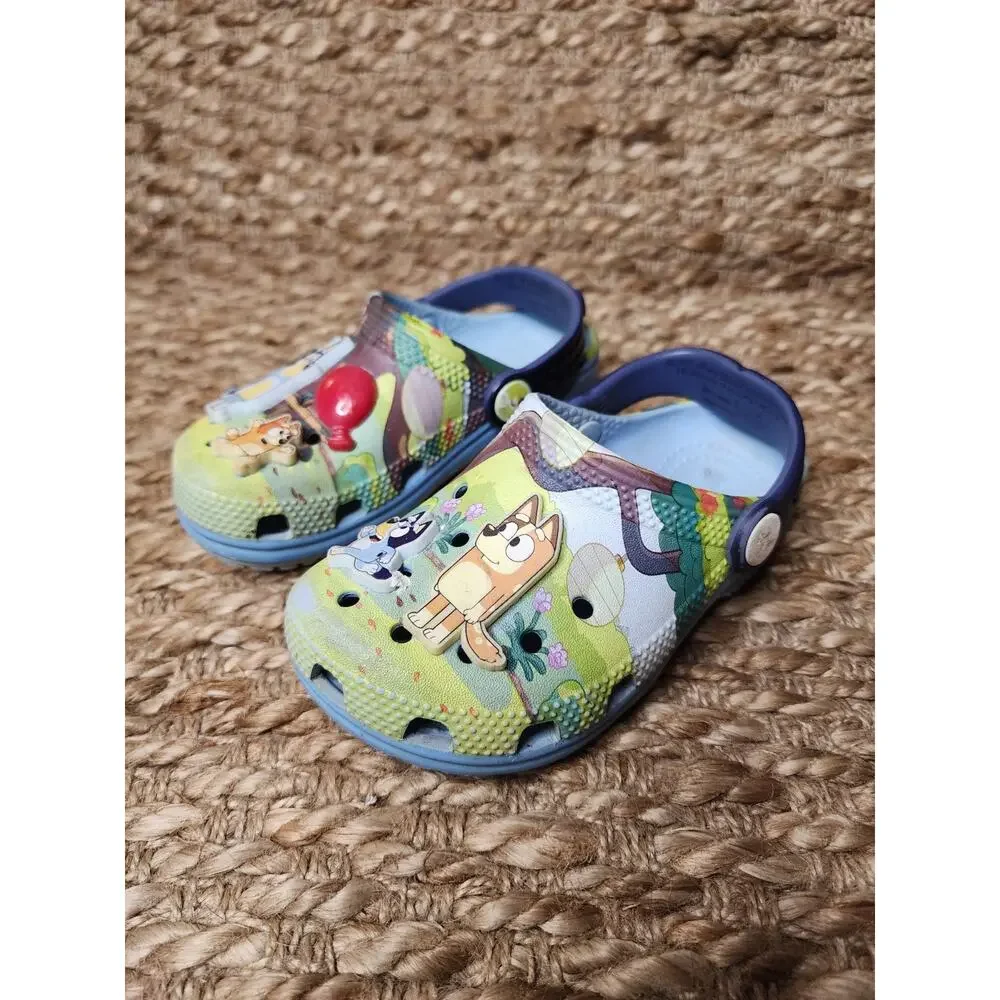 CROCS product pair